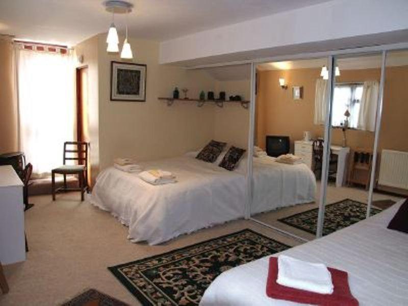 The Tudor Court Hotel Solihull Ruang foto