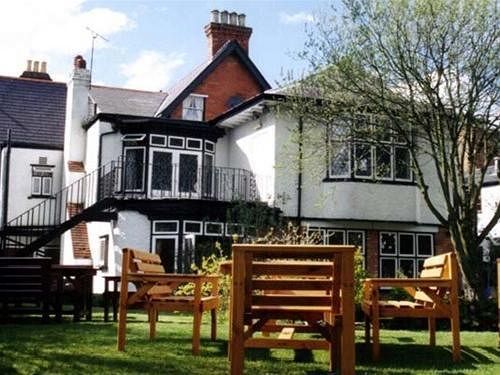The Tudor Court Hotel Solihull Bagian luar foto